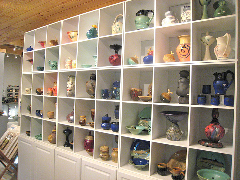 _Shelving_with_pottery_in_gallery
